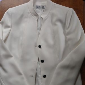 Tahari Arthur S. Levine Blazer in Ivory size 14